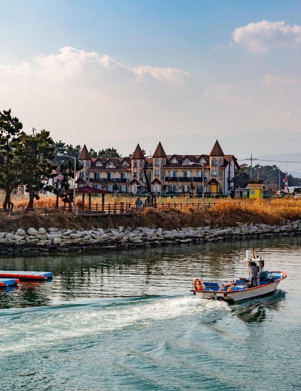 Santa Beach Pension Gangneung Exterior photo